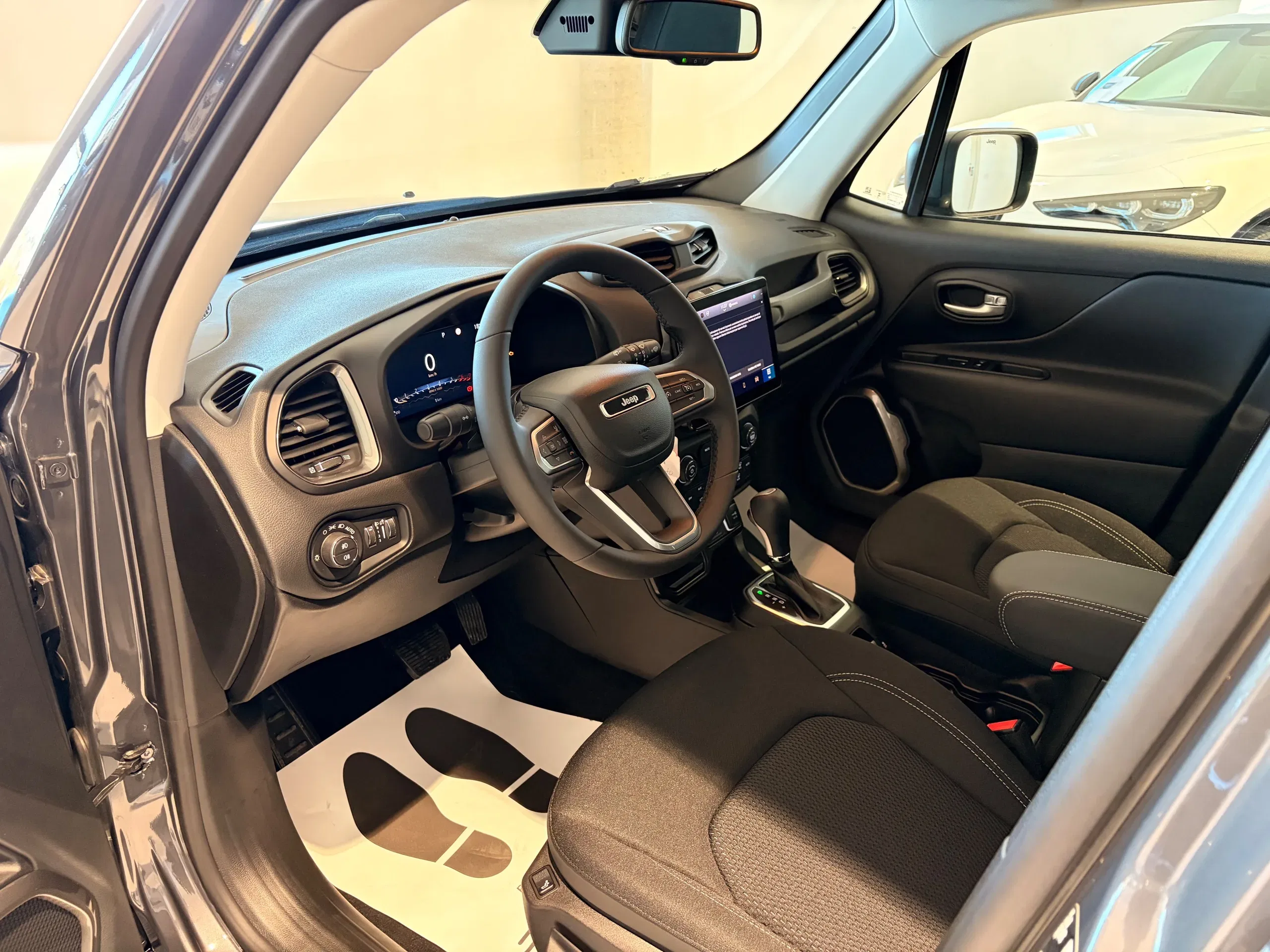 Jeep Renegade 1.5 turbo t4 mhev Altitude 2wd dct Km Zero Nazionale foto 10