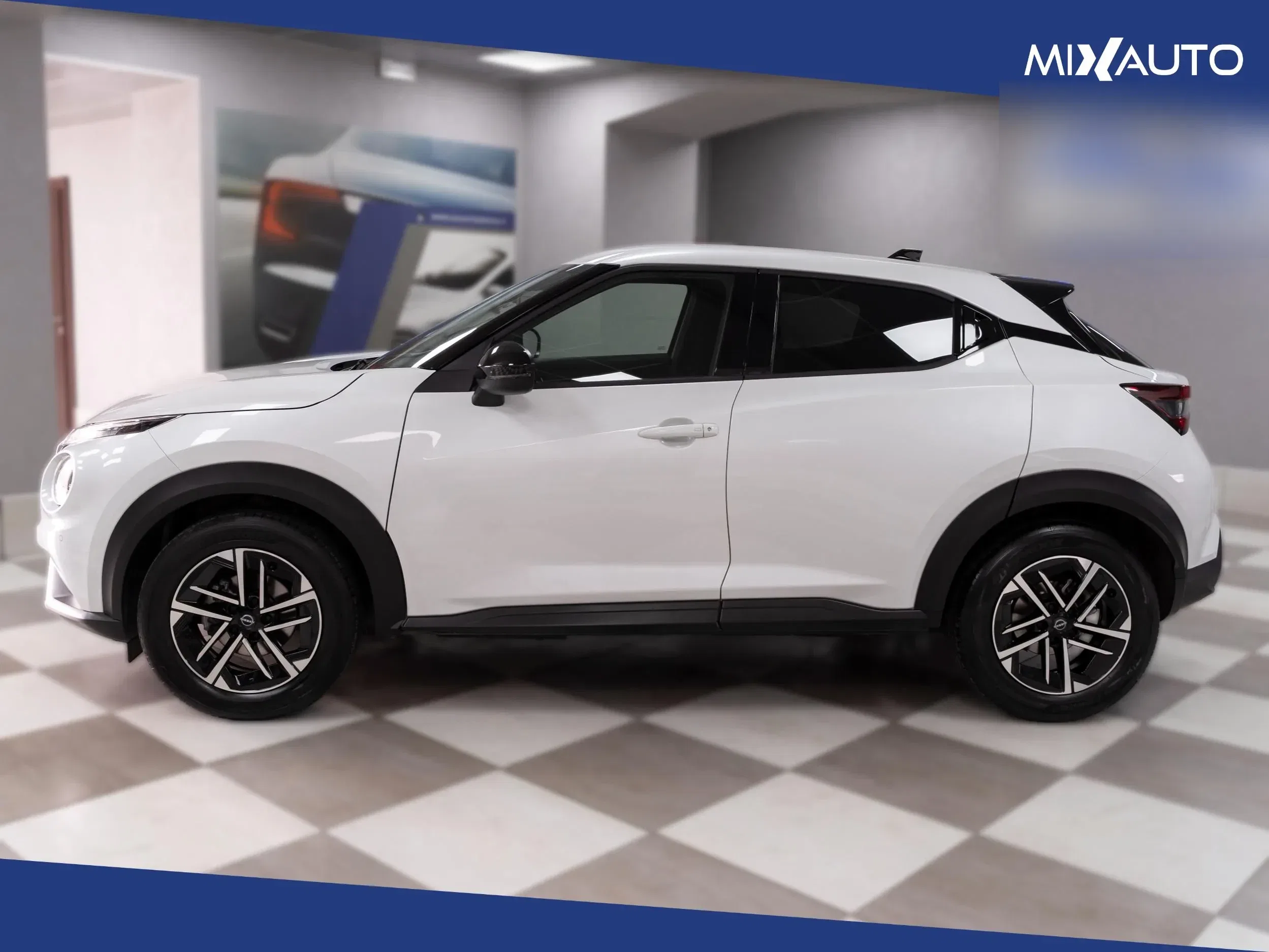 Nissan Juke 1.0 DIG-T N-Connecta 114CV DCT foto 3