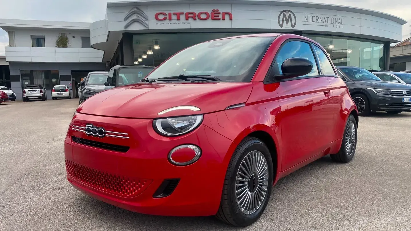 Fiat 500 Berlina Hybrid Icon