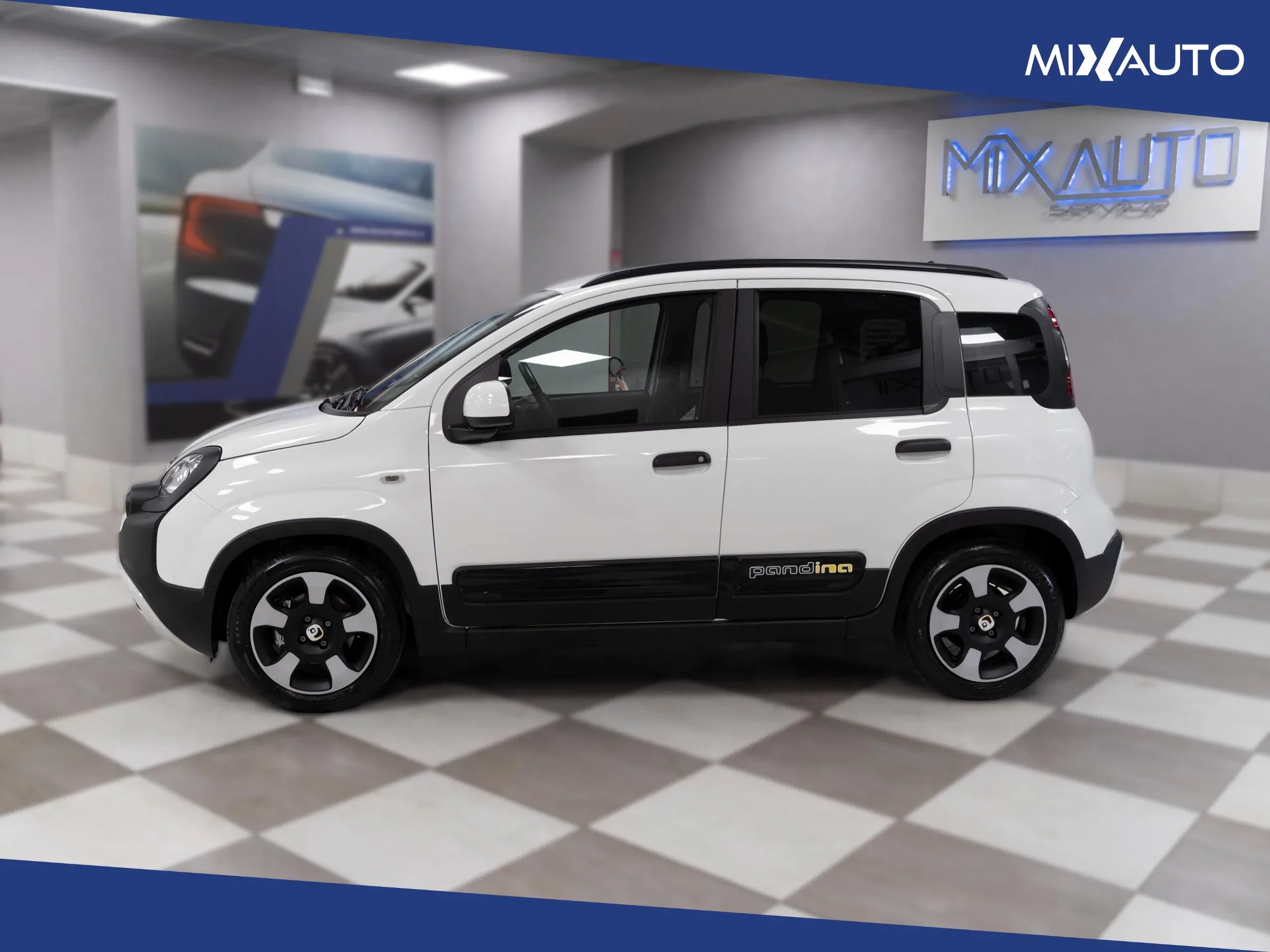 Fiat Panda Pandina Cross 1.0 Firefly Hybrid S&S 70CV foto 3