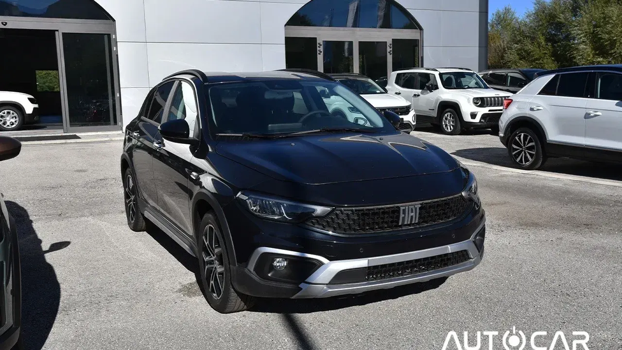 Fiat Tipo 1.0 HATCHBACK CROSS