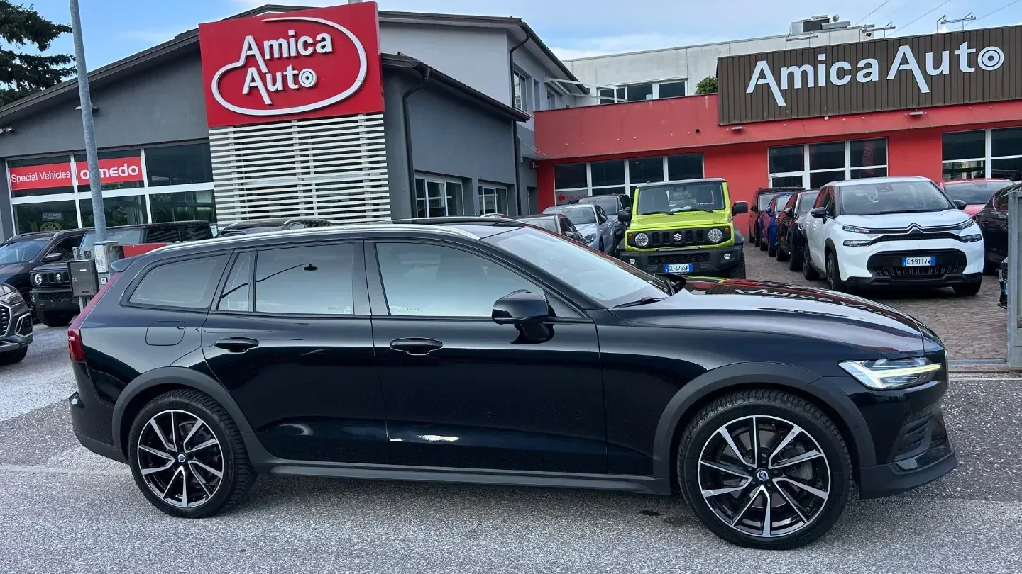 Volvo V60 Cross Country D4 AWD Geartr.Bus.Plus