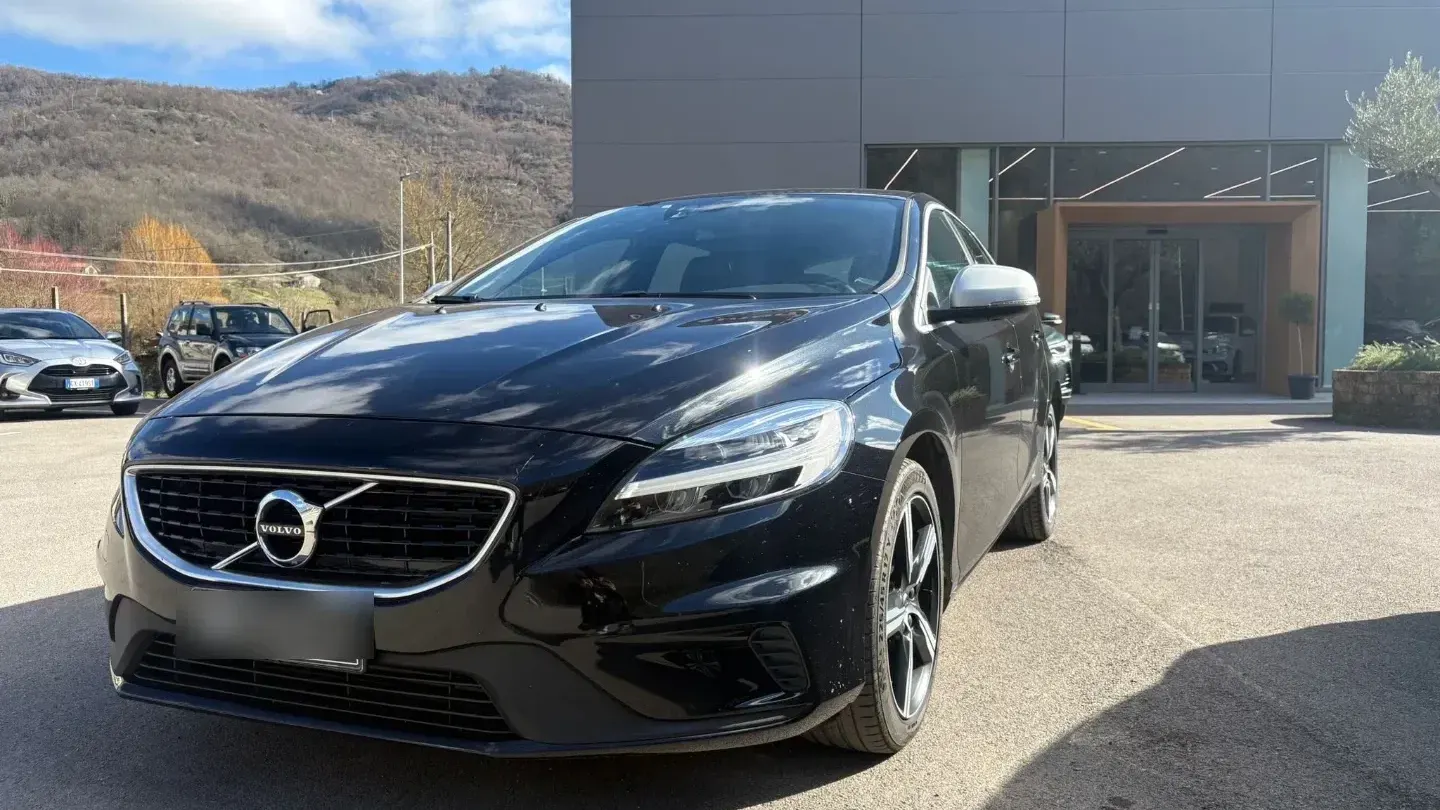 Volvo V40 D2 R-design