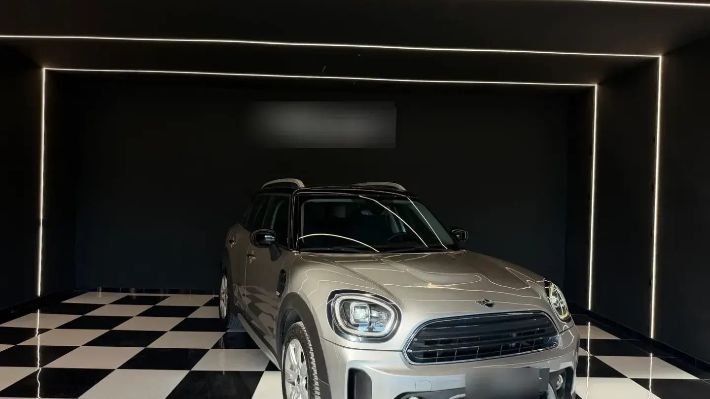 MINI Mini Cooper Essential Countryman