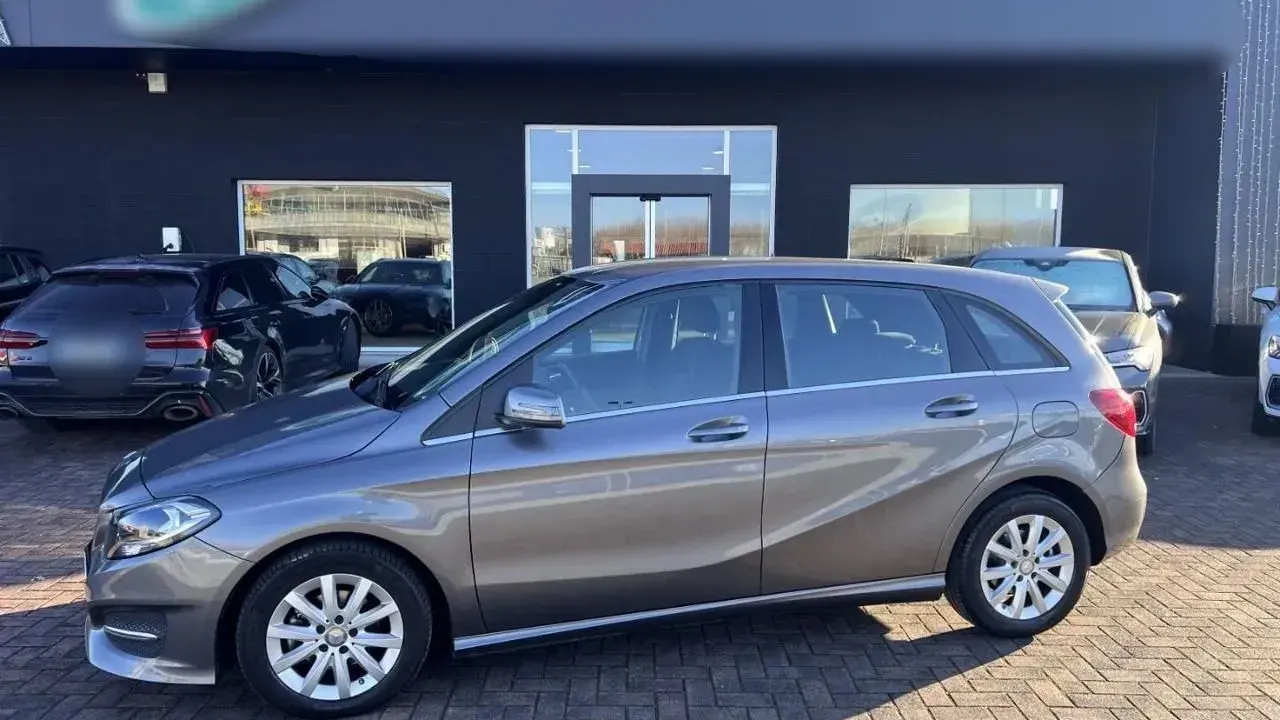 Mercedes-Benz B 180 d Executive
