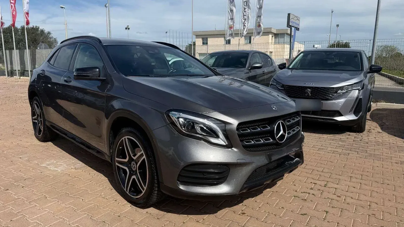 Mercedes-Benz GLA 200 GLA-X156d Business auto