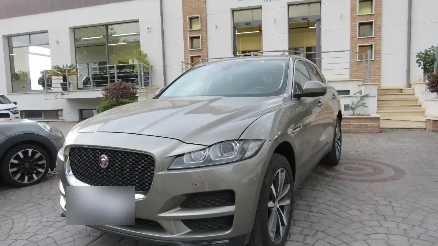 Jaguar F-Pace 3.0 D V6 300CV AWD aut. Portfolio