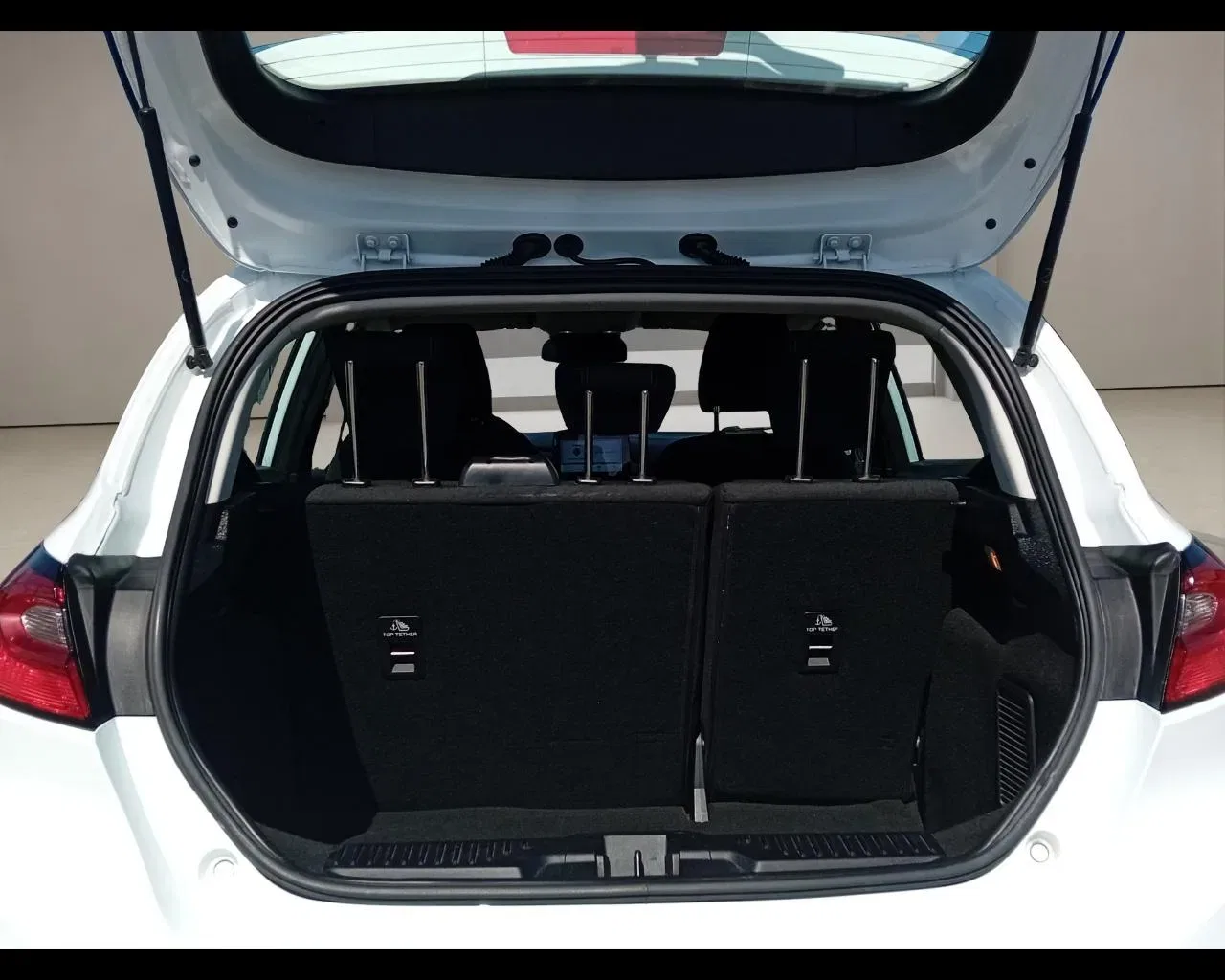 Ford Fiesta 1.0 Ecoboost Hybrid 125 CV 5 porte Active foto 15