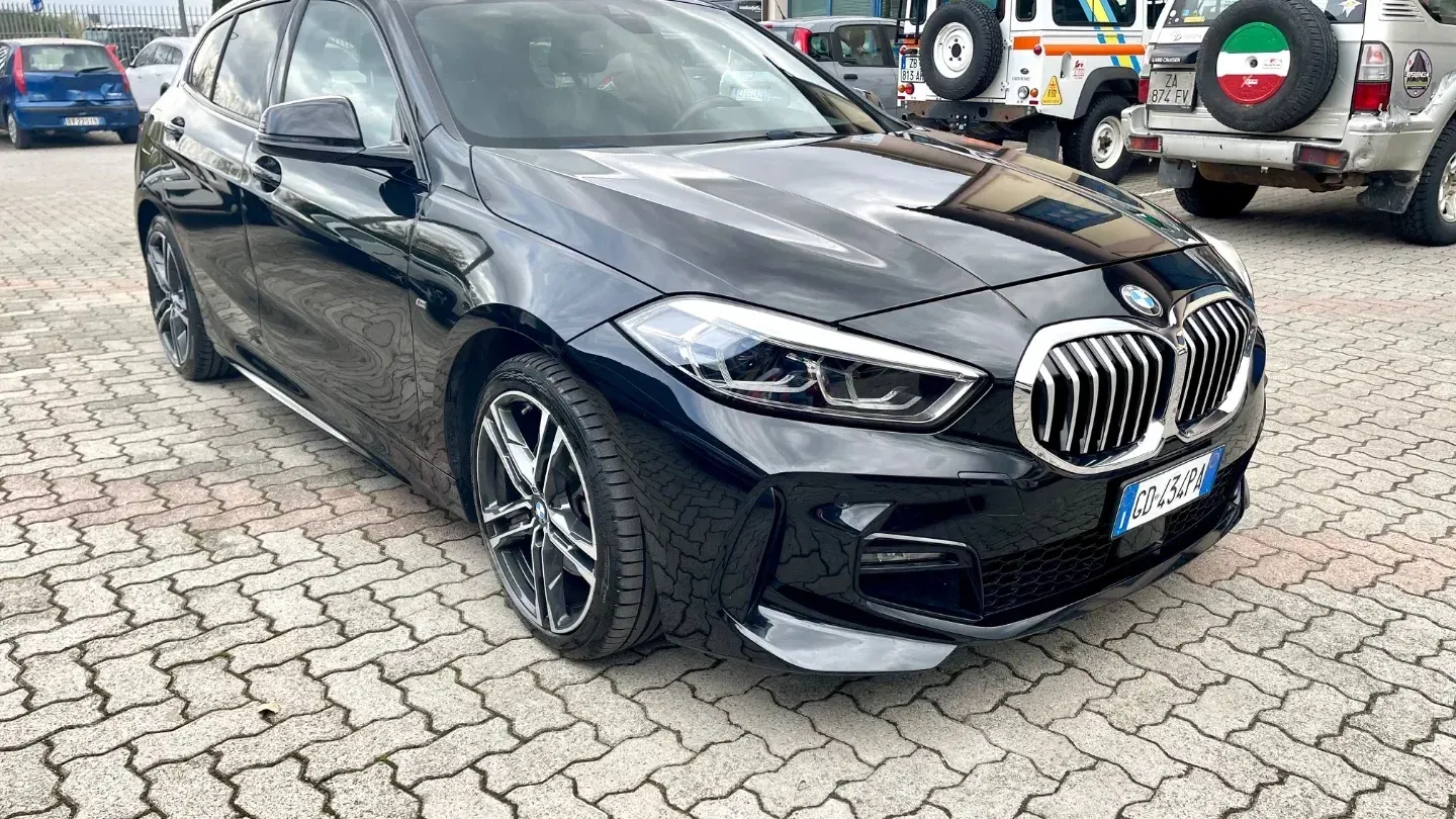 BMW 116d 5p. Msport