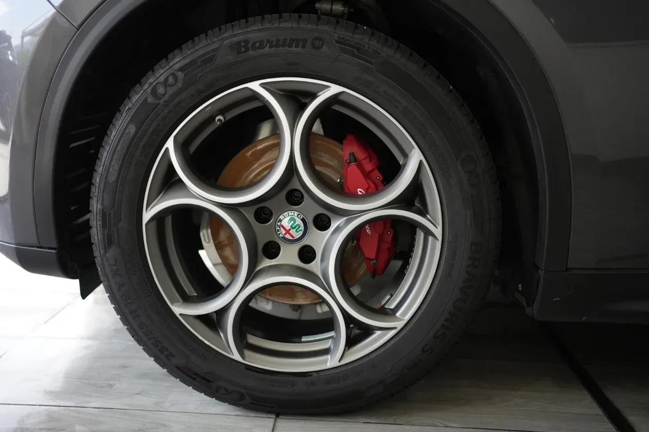 Alfa Romeo Stelvio 2.2 Turbodiesel 190 CV AT8 Q4 Business foto 4