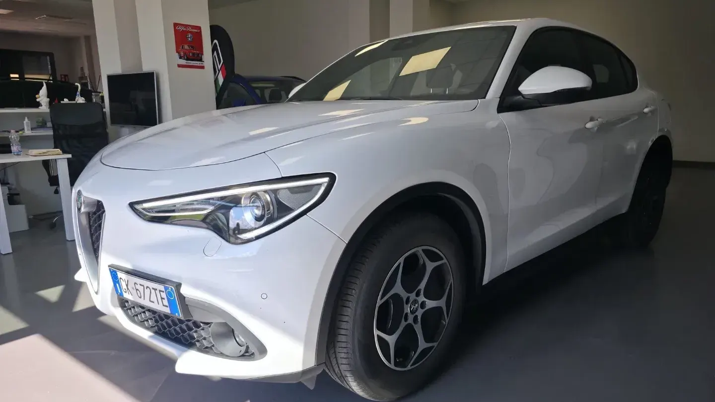 Alfa Romeo Stelvio 2.2 T.d. 190 CV AT8 Q4 Sup. Bus.