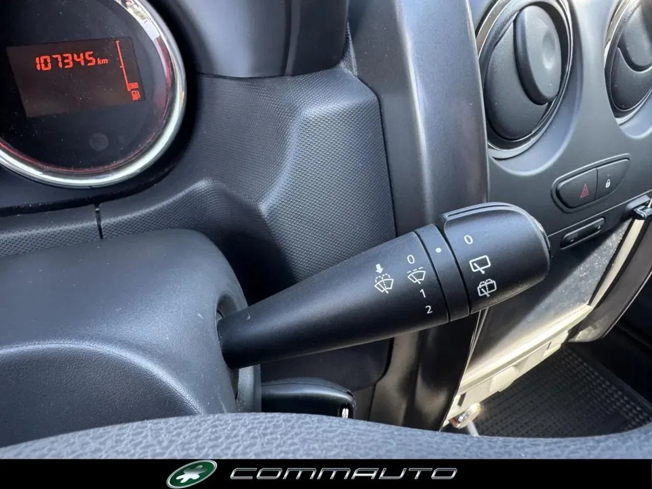 Dacia Duster 1.5 dCi 110CV 4x2 Lauréate foto 13