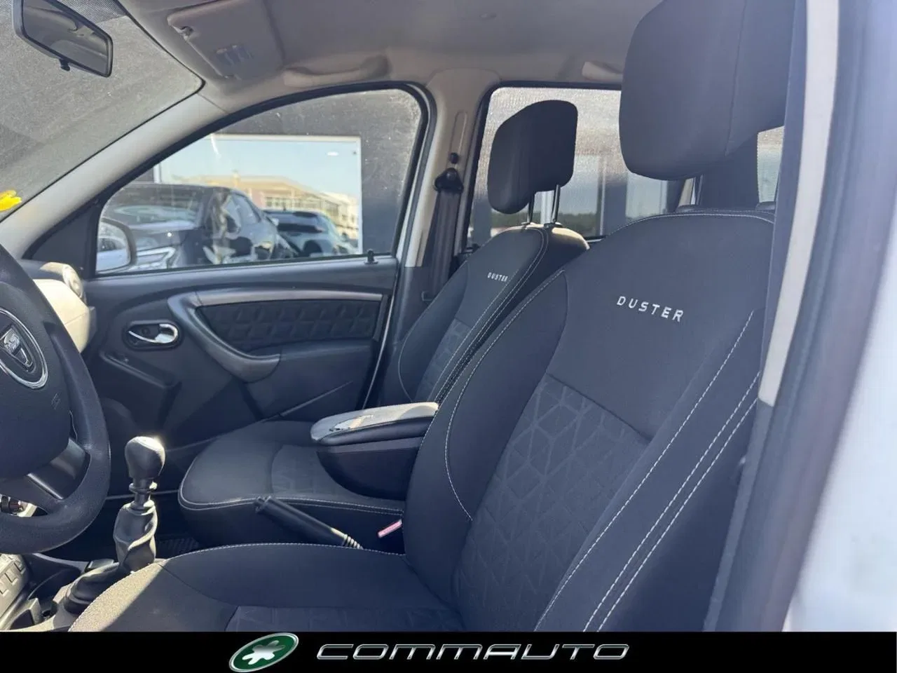 Dacia Duster 1.5 dCi 110CV 4x2 Lauréate foto 9