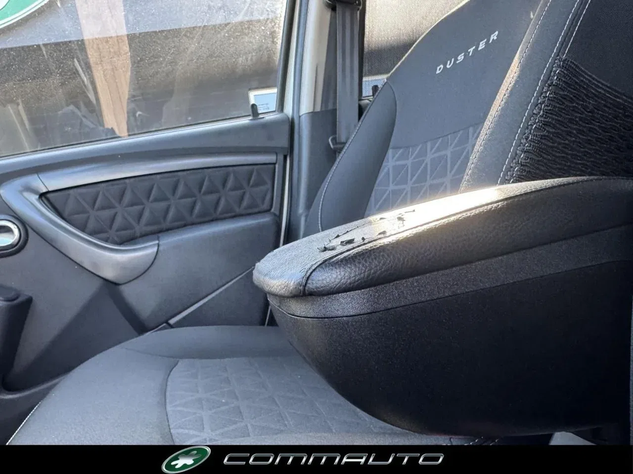 Dacia Duster 1.5 dCi 110CV 4x2 Lauréate foto 18