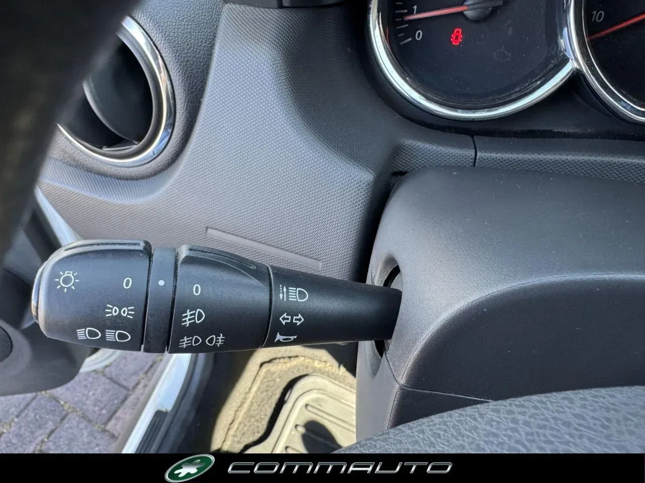 Dacia Duster 1.5 dCi 110CV 4x2 Lauréate foto 14