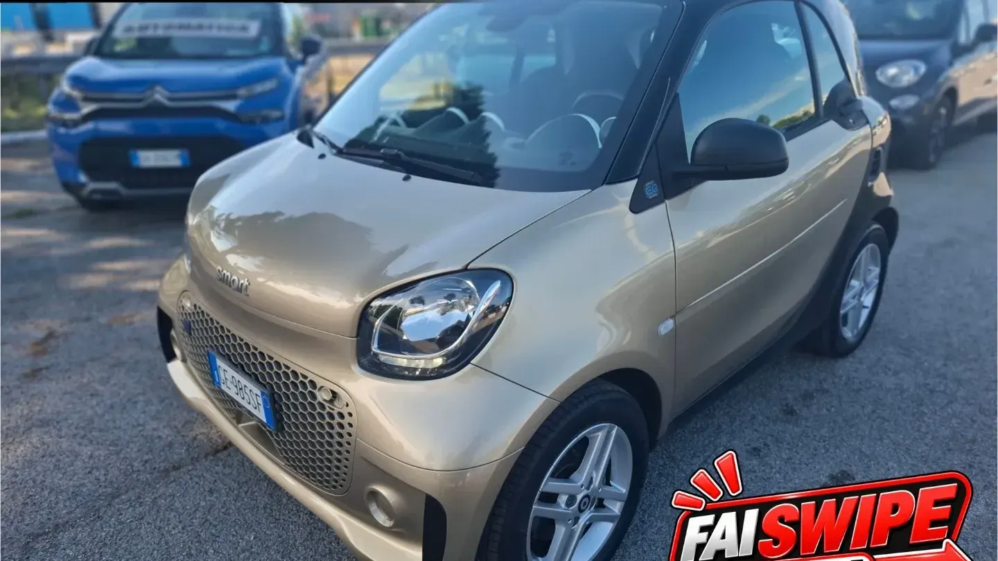 Smart fortwo EQ Parisblue