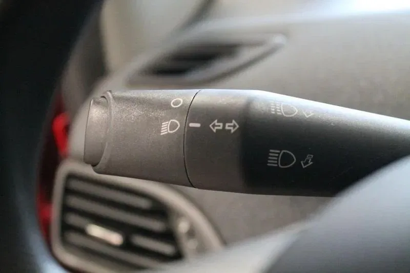 Lancia Ypsilon 1.0 FireFly 5 porte S&S Hybrid Ecochic Silver foto 18