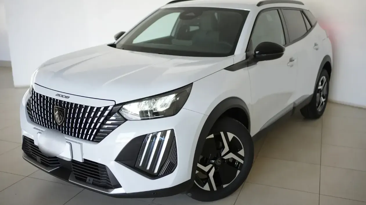 Peugeot 2008 PureTech 100 S&S Allure
