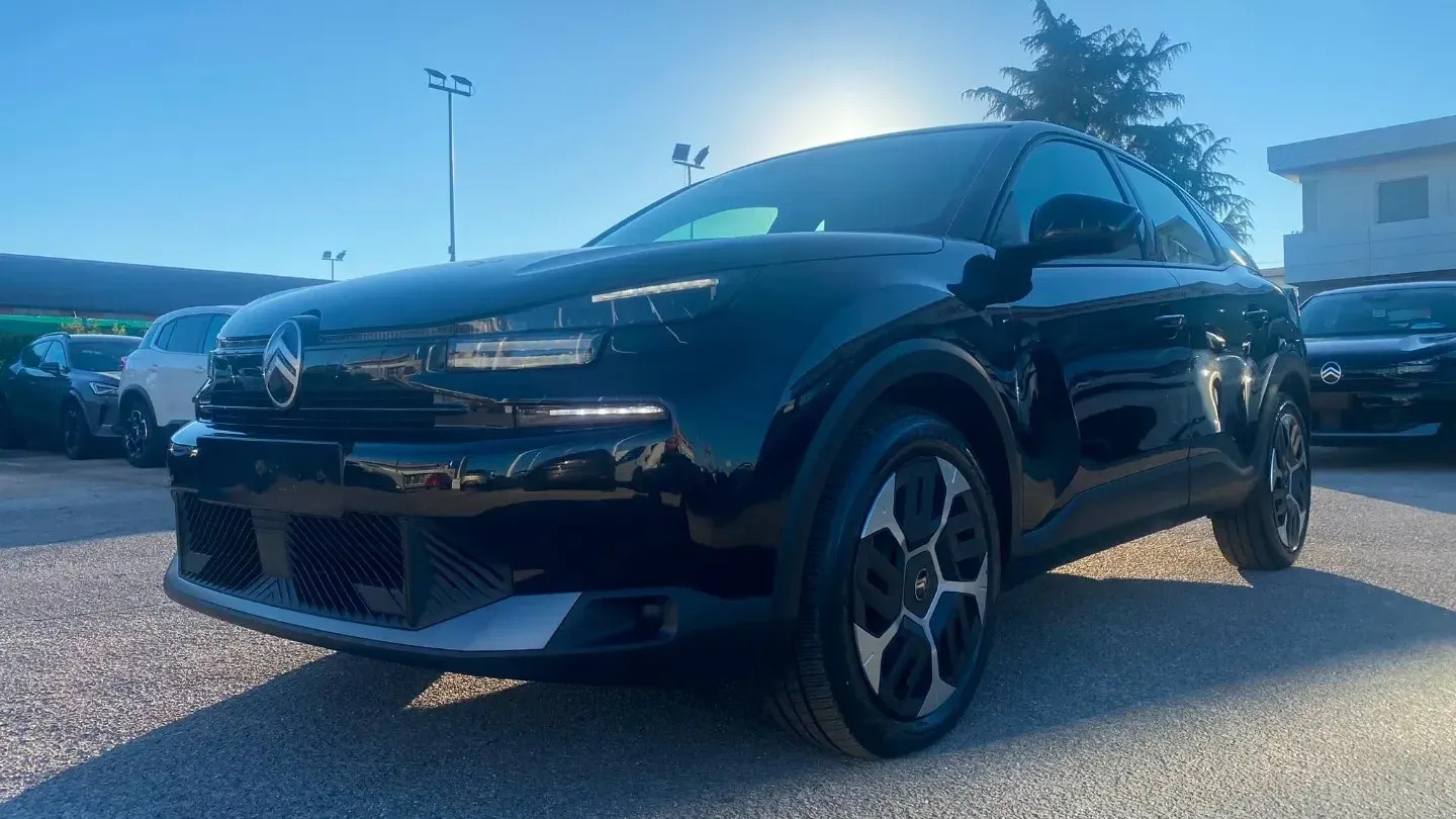Citroen C4 Hybrid 145 e-DCS6 Plus