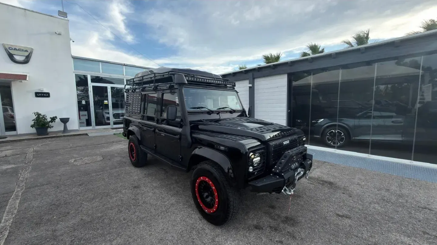 Land Rover Defender 110 2.4
