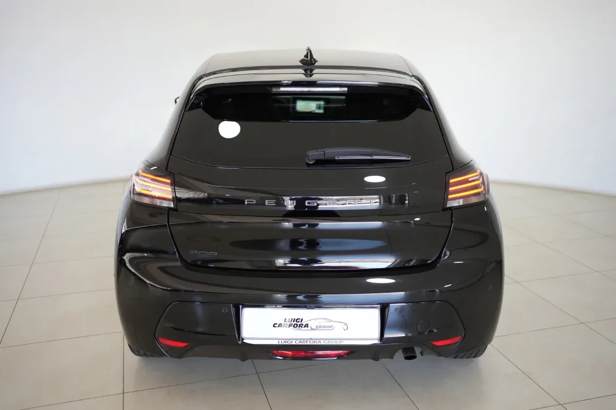 Peugeot 208 PureTech 100 Stop&Start 5 porte Allure foto 18