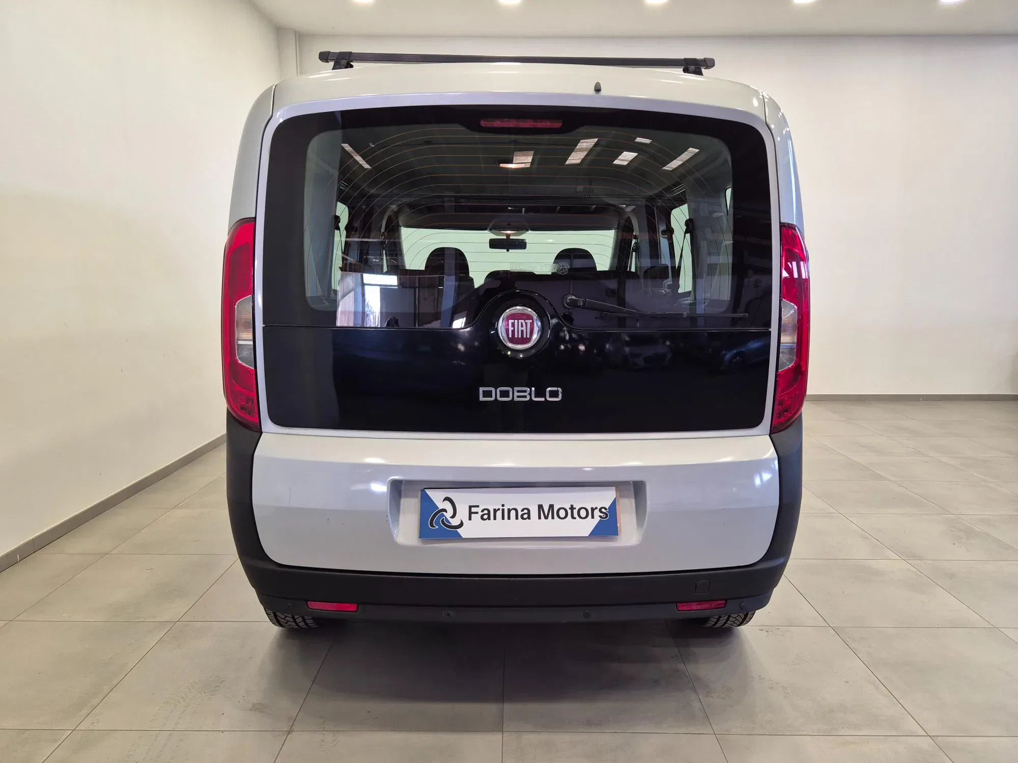 Fiat Doblo 1.4 16v Pop 95cv -NEOPATENTATI - UNIPROPRIETARIO - Sens. Park. foto 5