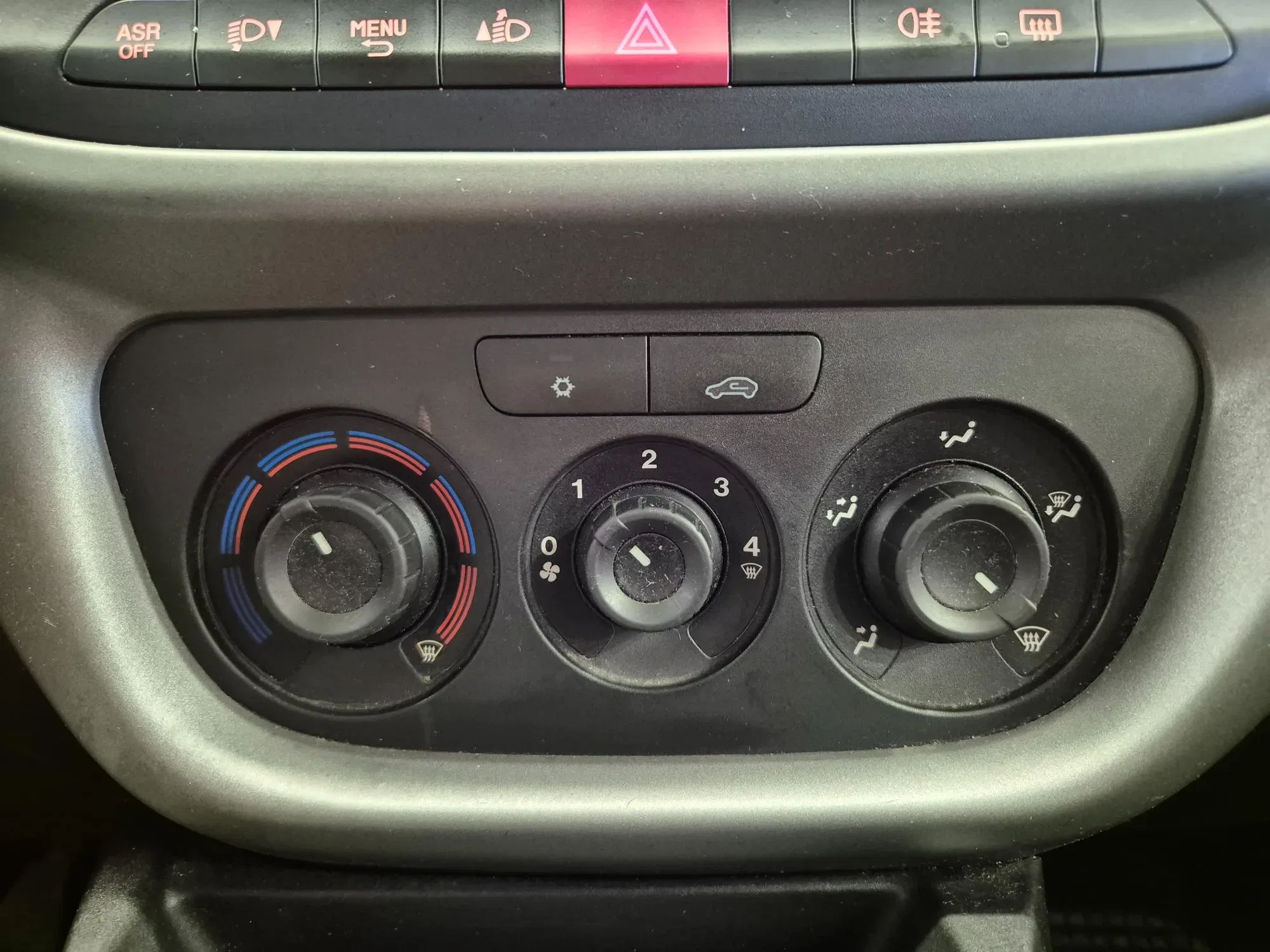 Fiat Doblo 1.4 16v Pop 95cv -NEOPATENTATI - UNIPROPRIETARIO - Sens. Park. foto 21