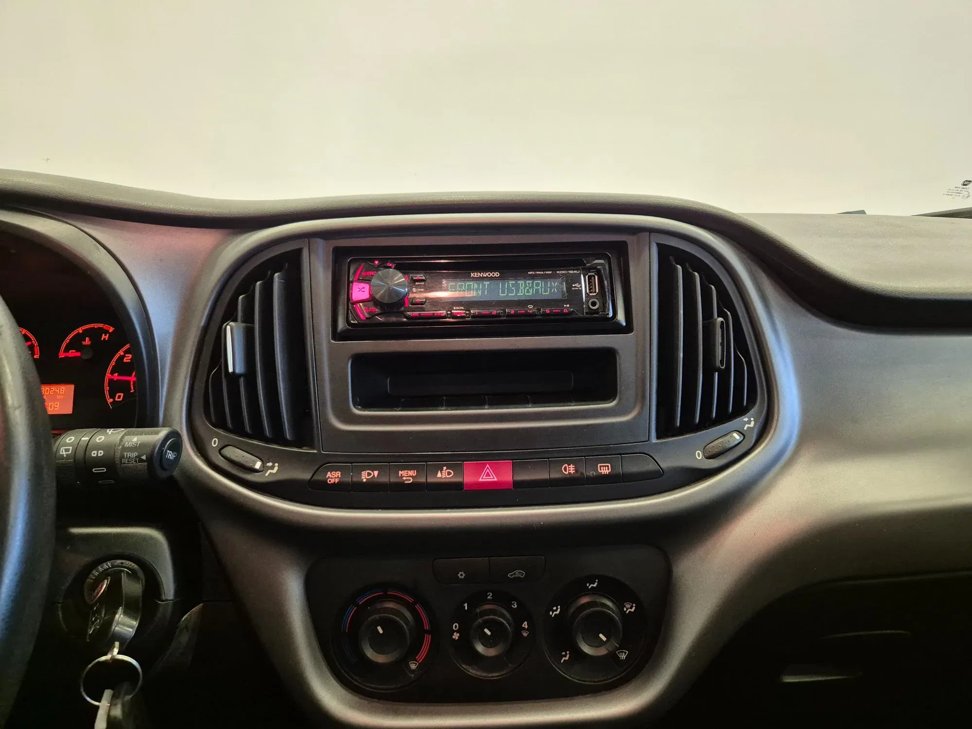 Fiat Doblo 1.4 16v Pop 95cv -NEOPATENTATI - UNIPROPRIETARIO - Sens. Park. foto 17