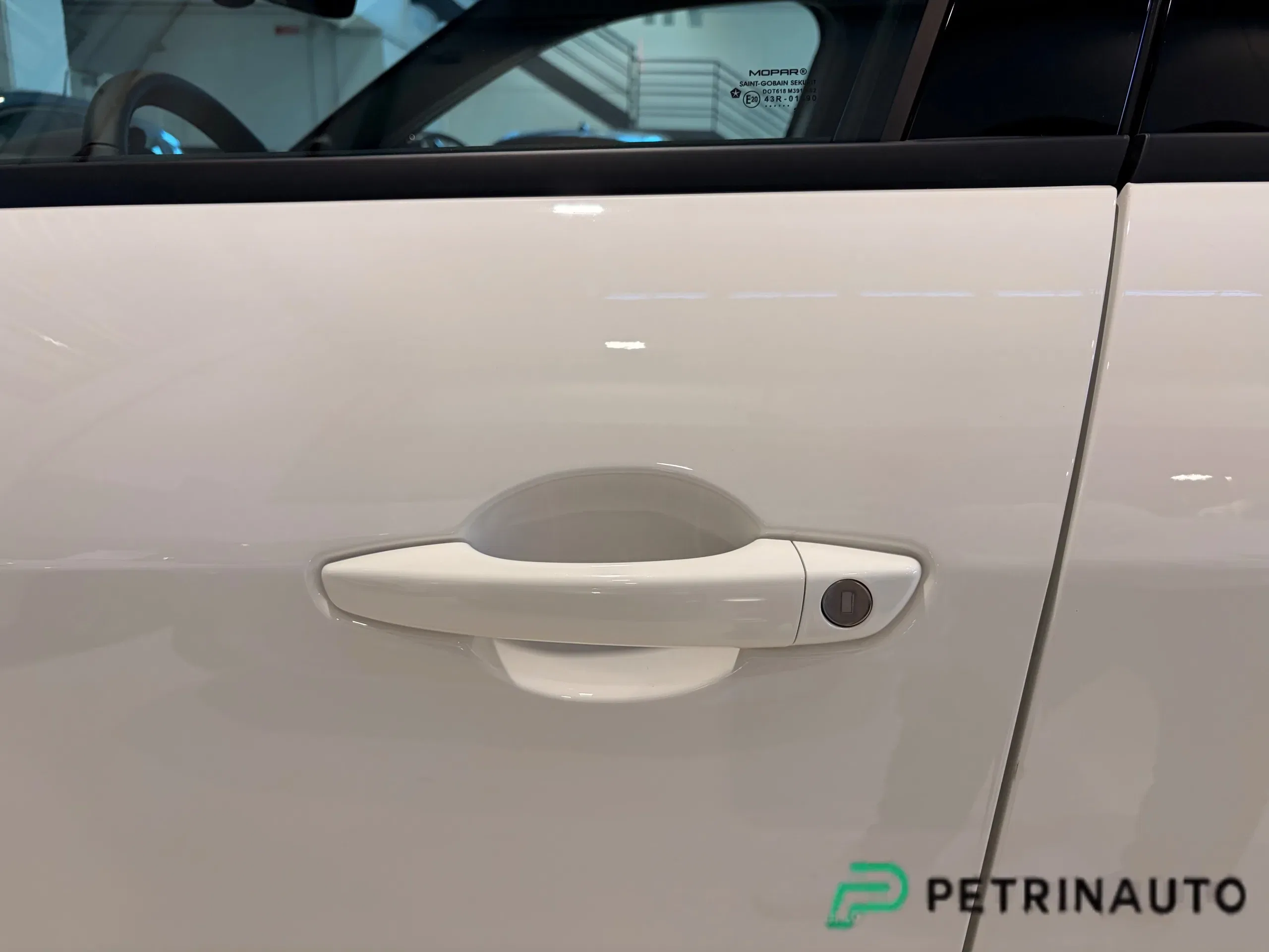 Alfa Romeo Junior 1.2 ibrida Speciale 145cv edct6 Pack Tecno // USO PETRINAUTO // foto 9