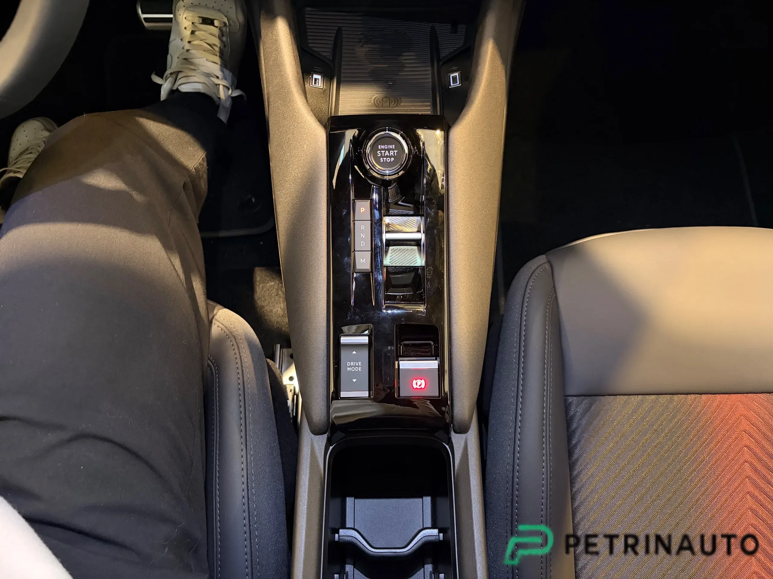 Alfa Romeo Junior 1.2 ibrida Speciale 145cv edct6 Pack Tecno // USO PETRINAUTO // foto 20