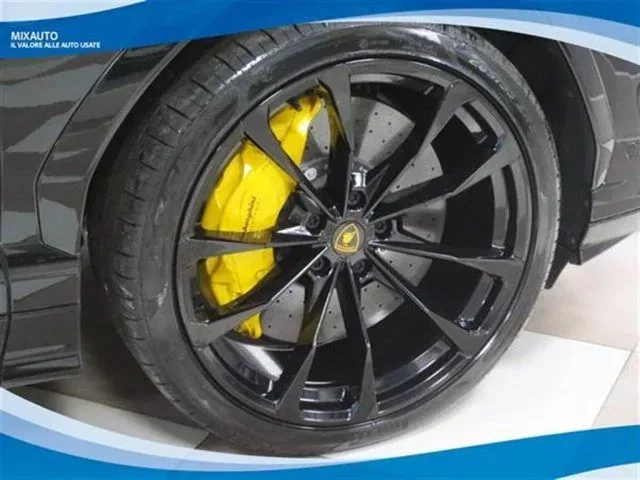 LAMBORGHINI Urus 4.0 V8 650cv AWD AUT foto 13