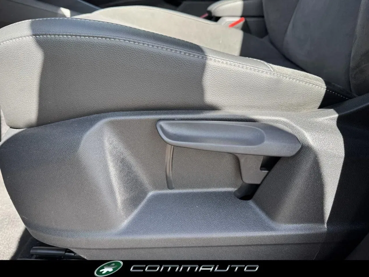 Volkswagen Caddy Pianale Ribassato 2.0 TDI 122 CV DSG Style foto 13