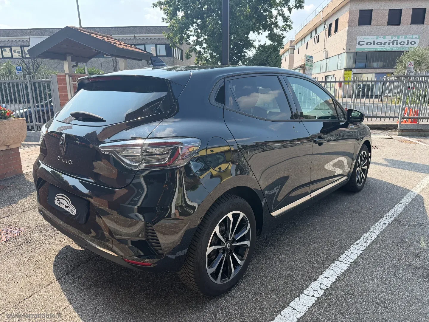 Renault Clio TCe 90 CV Techno CON GOMME ALL SEASON foto 5