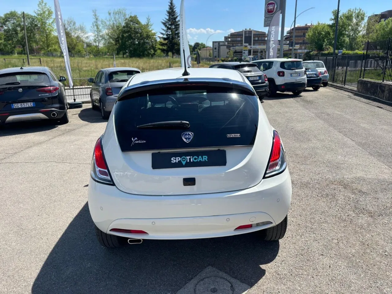 Lancia Ypsilon PROMO 1.0 firefly hybrid Gold s&s 70cv 5p.ti foto 5
