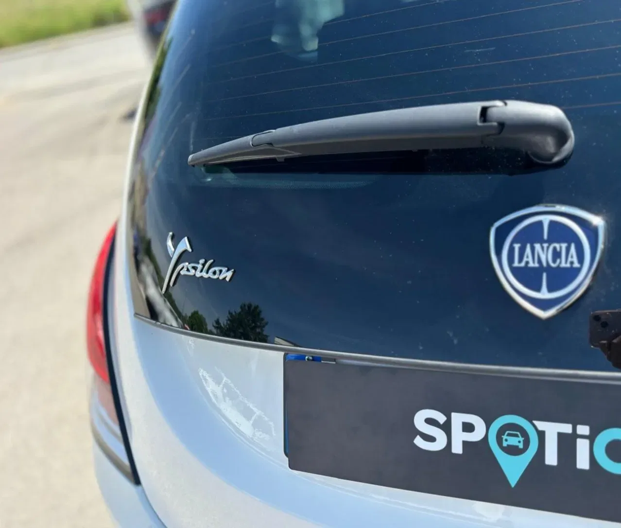 Lancia Ypsilon PROMO 1.0 firefly hybrid Gold s&s 70cv 5p.ti foto 24