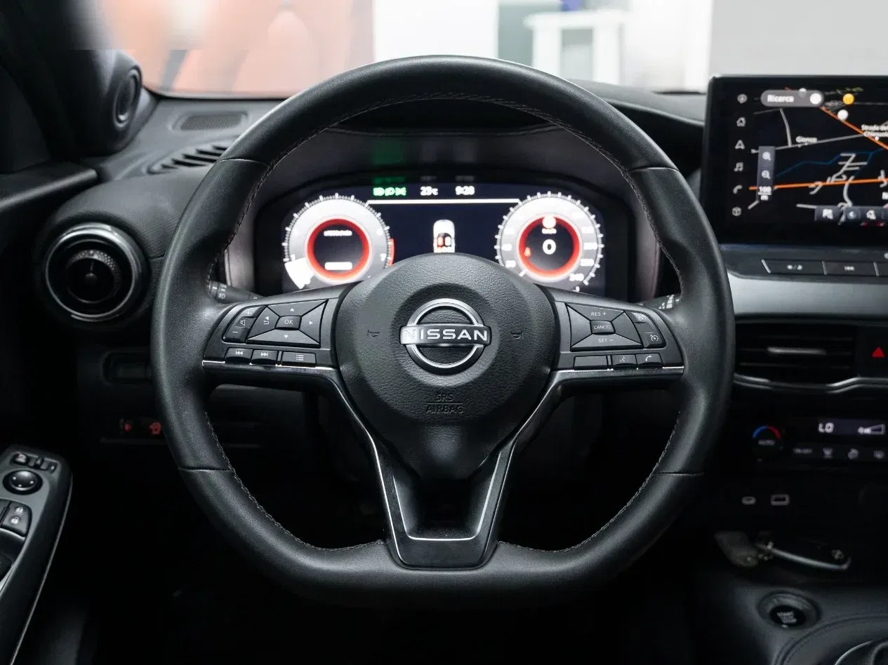 Nissan Juke 1.0 DIG-T N-Connecta 114CV foto 12