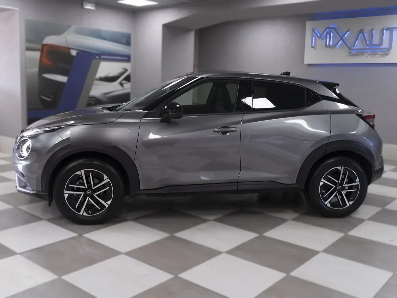 Nissan Juke 1.0 DIG-T N-Connecta 114CV foto 3