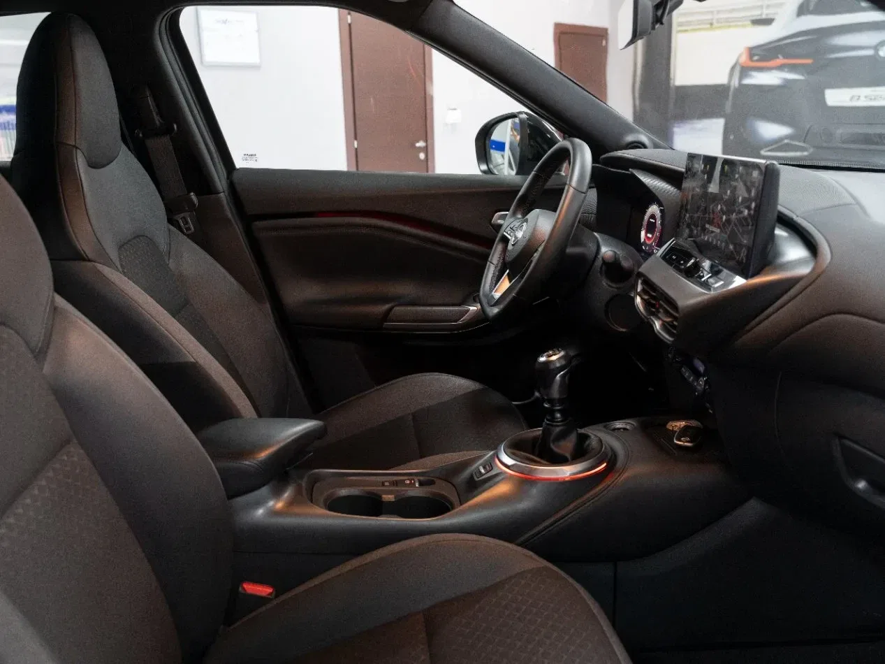 Nissan Juke 1.0 DIG-T N-Connecta 114CV foto 14