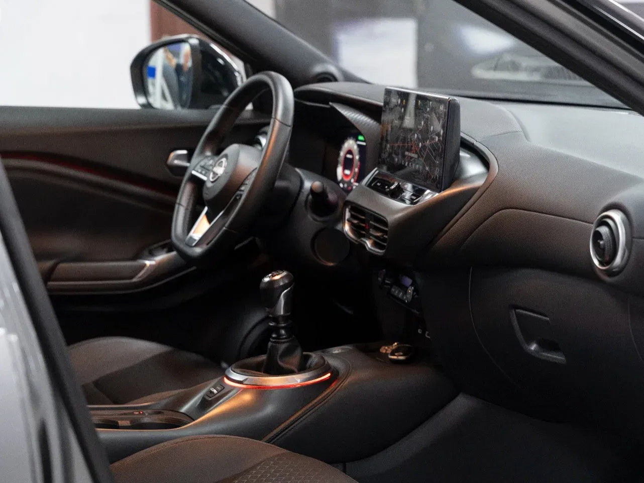 Nissan Juke 1.0 DIG-T N-Connecta 114CV foto 17