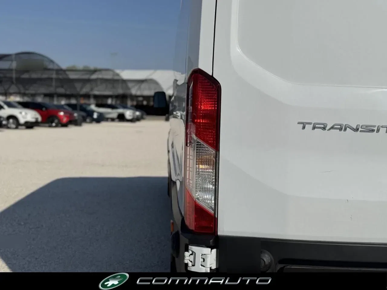 Ford Transit 310 2.0TDCi EcoBlue MHEV 170CV PL-TM Furgone Trend foto 7