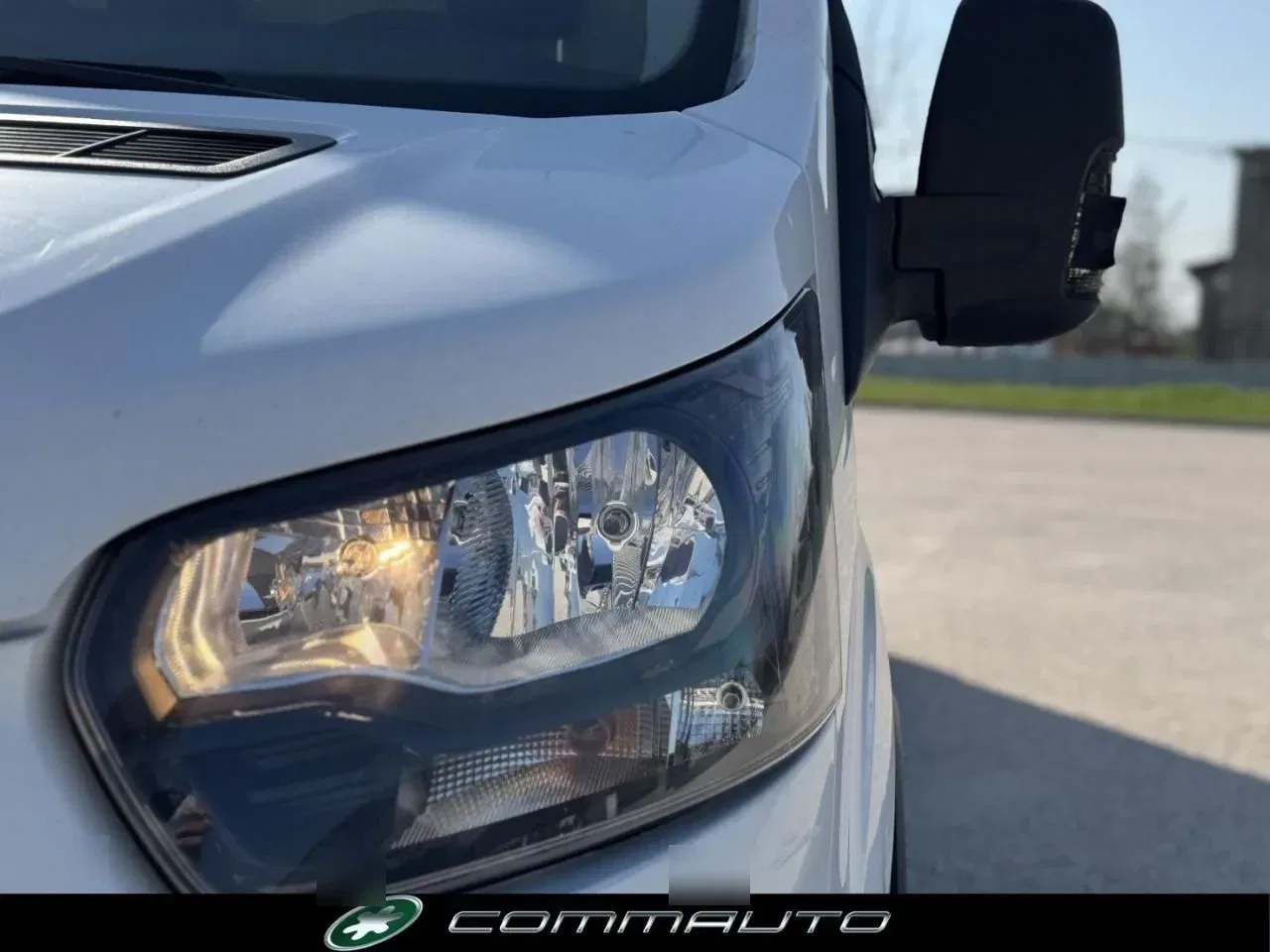 Ford Transit 310 2.0TDCi EcoBlue MHEV 170CV PL-TM Furgone Trend foto 9