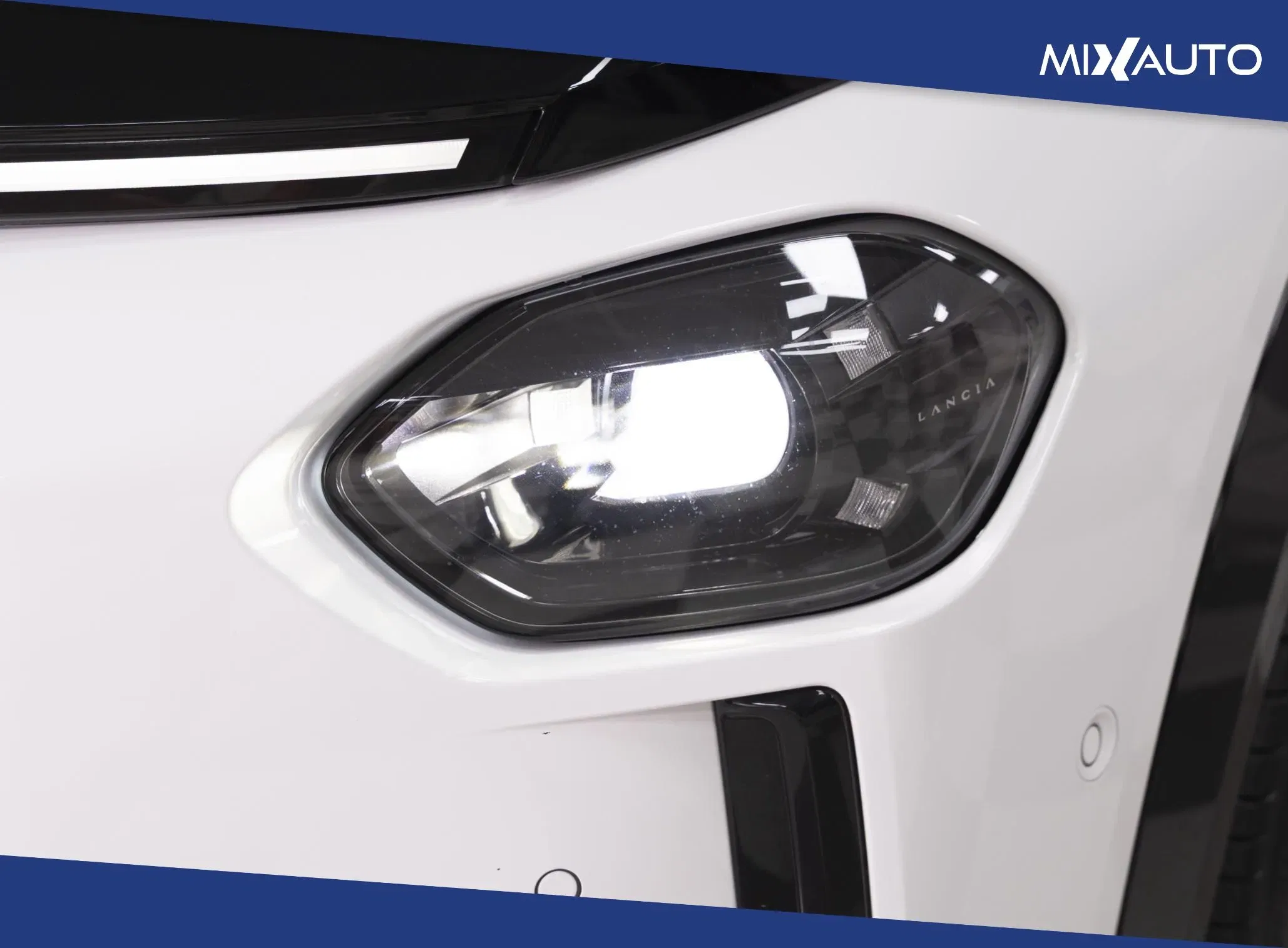 Lancia Ypsilon 1.2 MHEV LX 110CV E-DCT foto 10