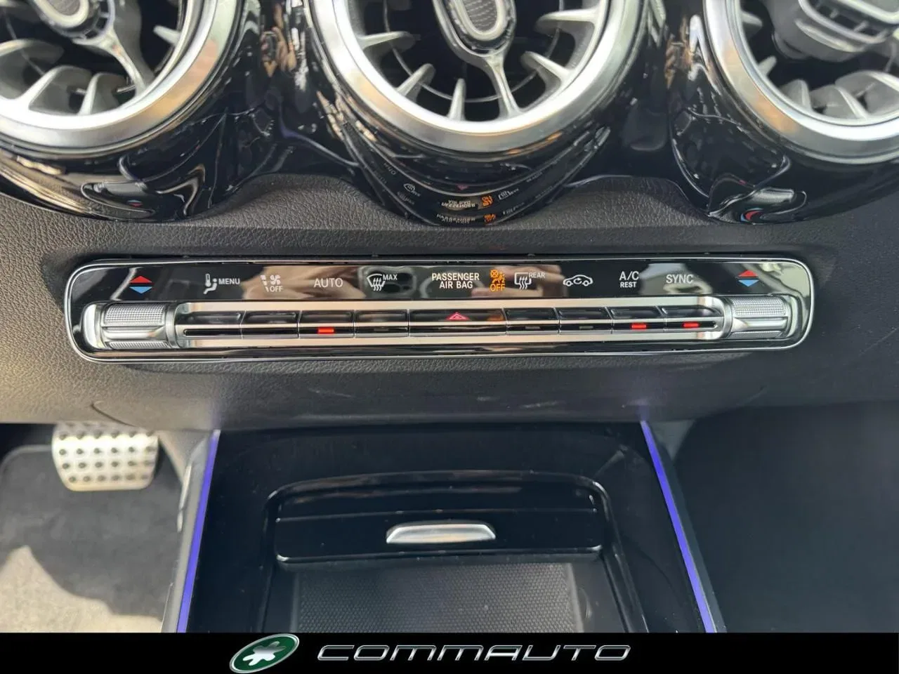 Mercedes-Benz GLB 200 d Automatic Premium foto 24