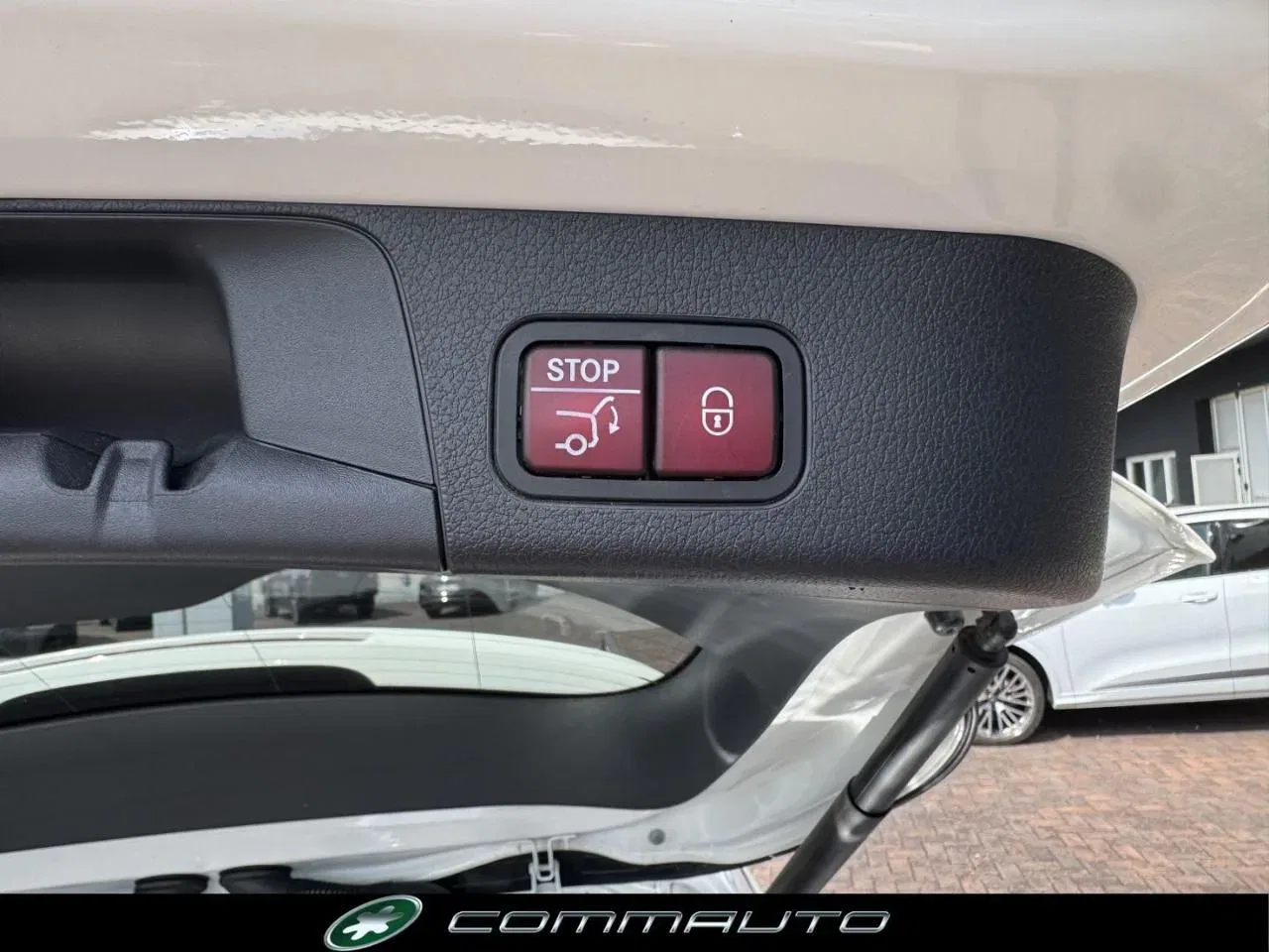 Mercedes-Benz GLB 200 d Automatic Premium foto 30