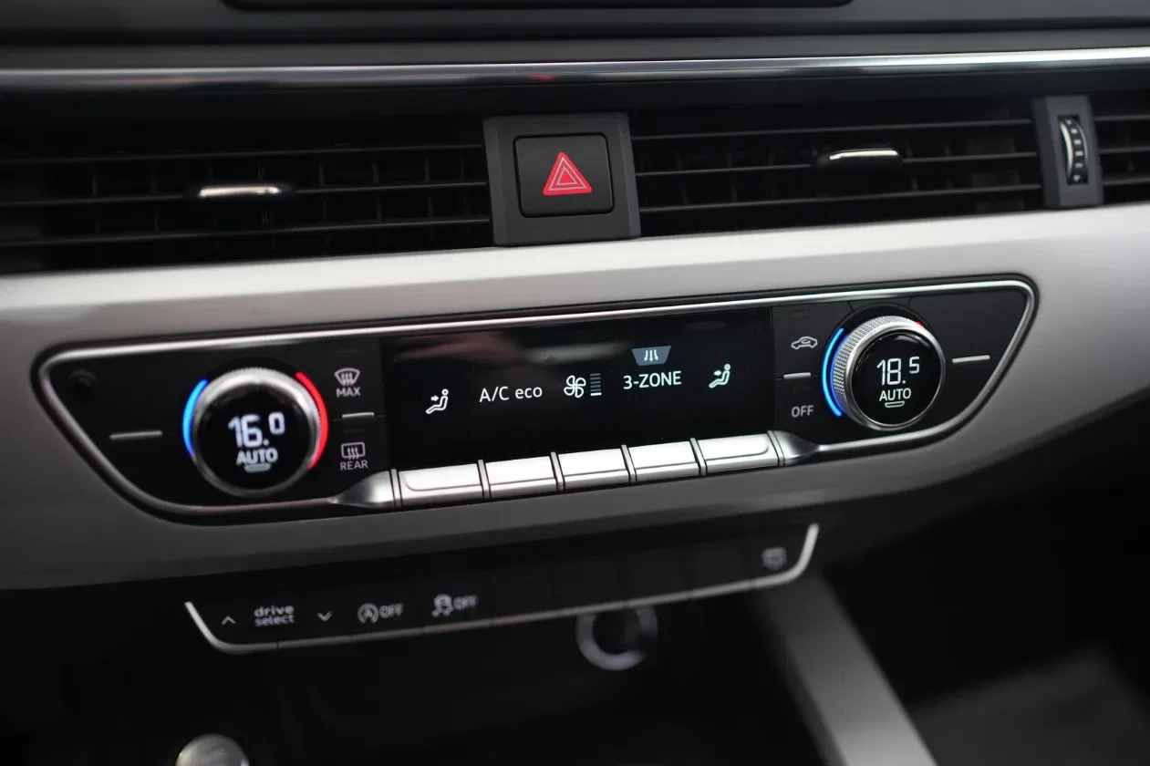 Audi A4 Avant 2.0 TDI 150 CV S tronic foto 8