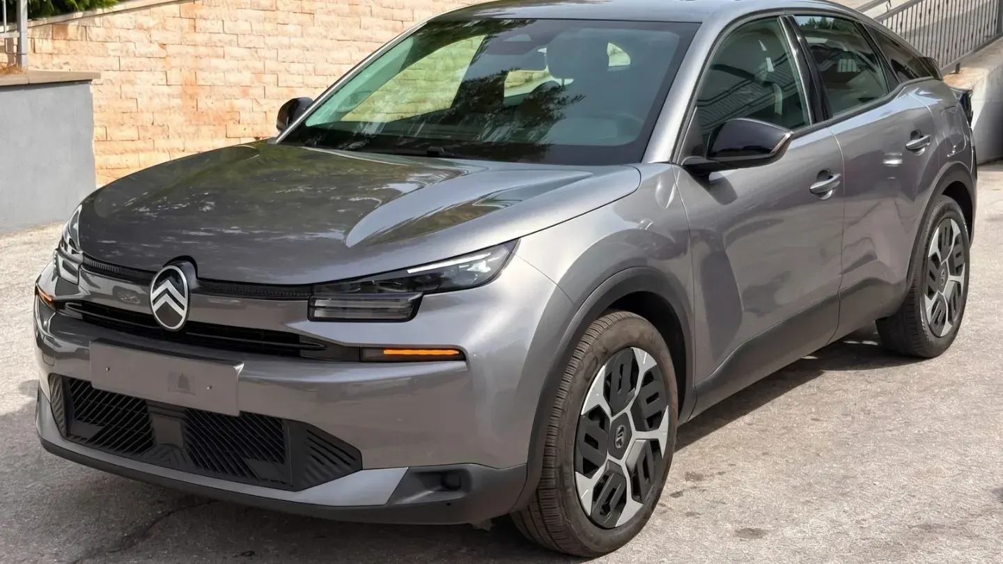 Citroen C4 Hybrid 145 e-DCS6 Plus