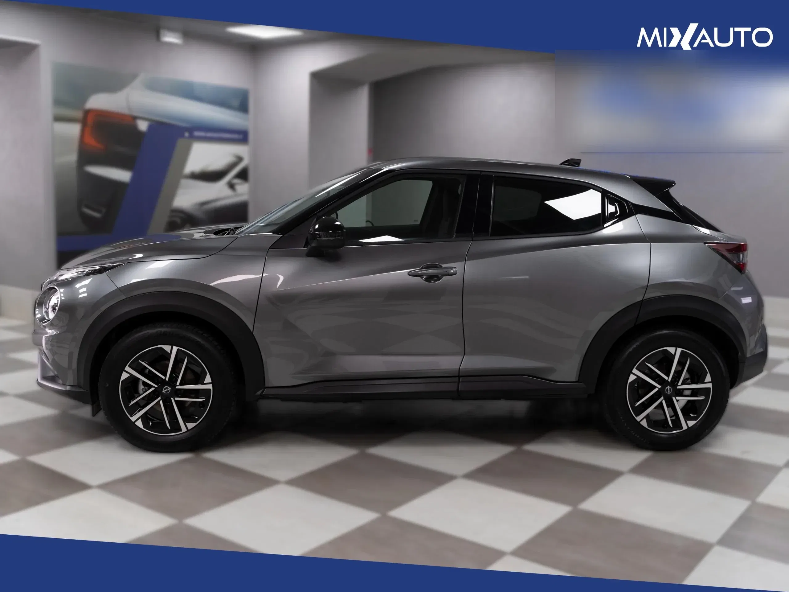 Nissan Juke 1.0 DIG-T N-Connecta 114CV foto 3