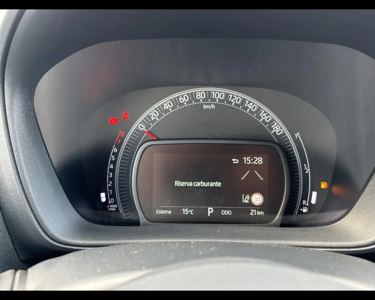 Toyota Aygo X 1.0 VVT-i 72 CV 5 porte Trend S-CVT foto 13
