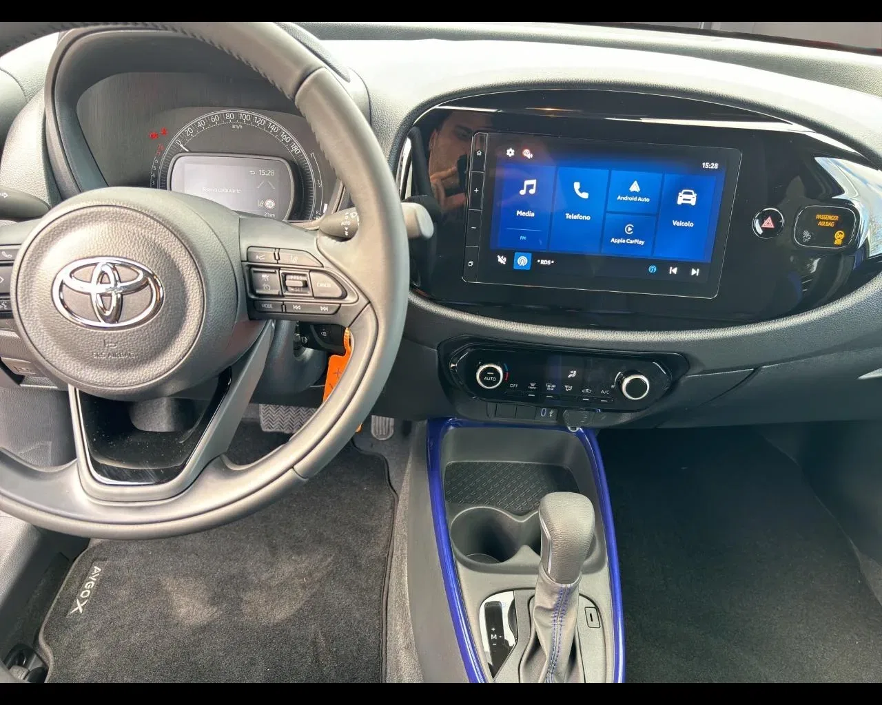 Toyota Aygo X 1.0 VVT-i 72 CV 5 porte Trend S-CVT foto 14