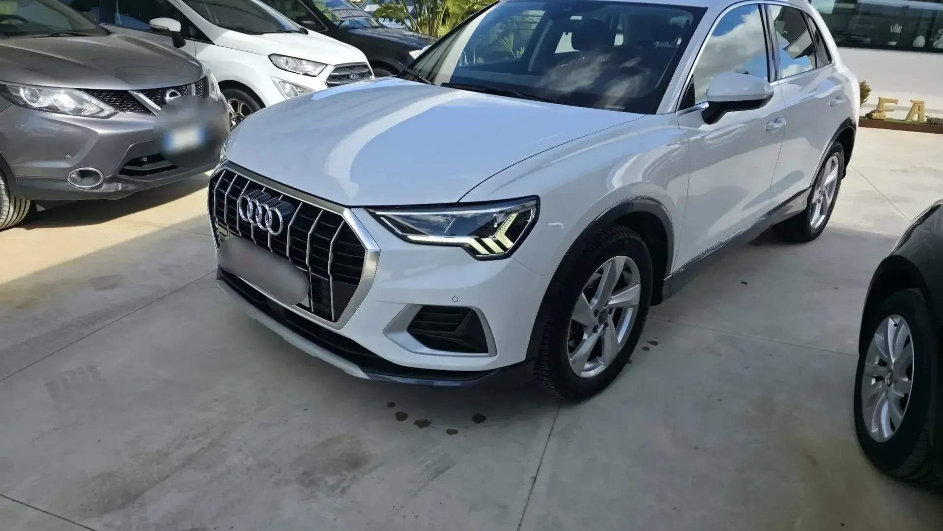 AUDI Q3